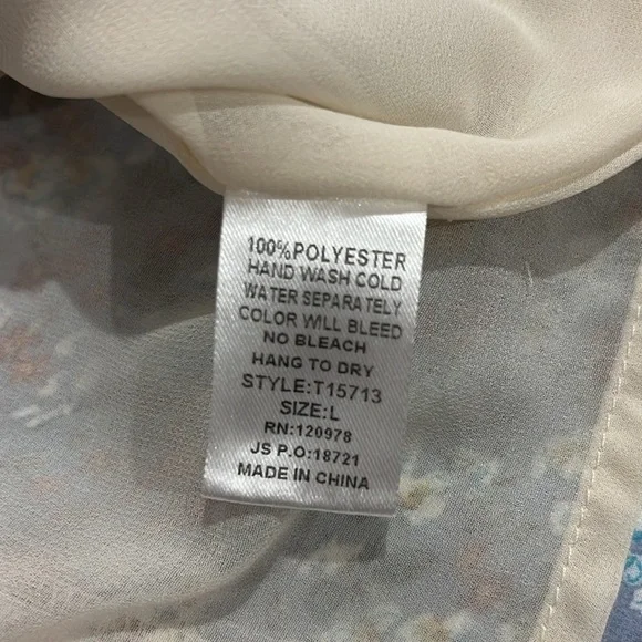 Entro‎ Ruffle Top - Picture 7 of 7